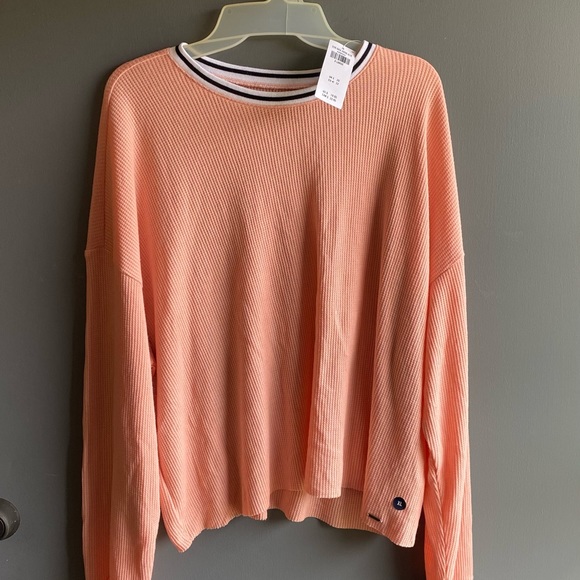 Hollister Tops - Peach/coral long sleeve tee NWT